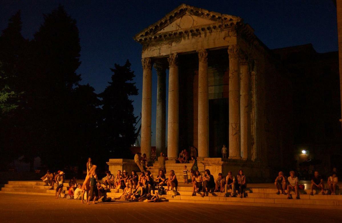 Villa Doric PUY Eksteriør bilde